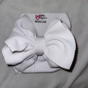 Little Lopers White Newborn Messy Bow